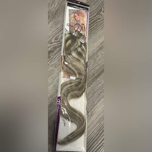 HOLLYWOOD CLIP-ON 7 PLUS Hair extensions - Picture 1 of 5